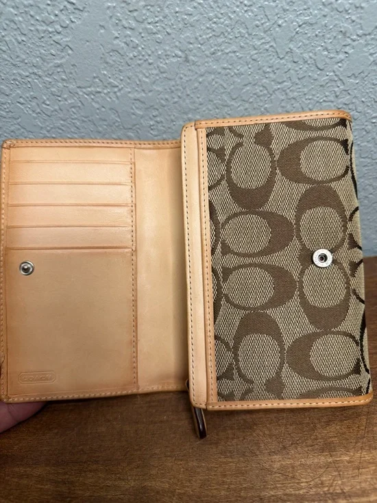 Y2K Coach Brown and Tan Signature Canvas Shoulder Bag with Wallet - Picture 13 of 17